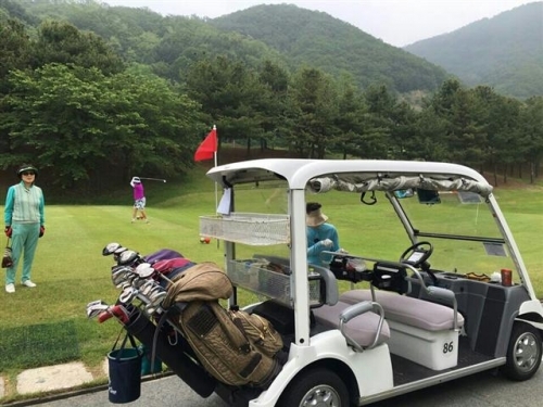 블루원용인컨트리클럽, 캐디선택제 도입해 화제