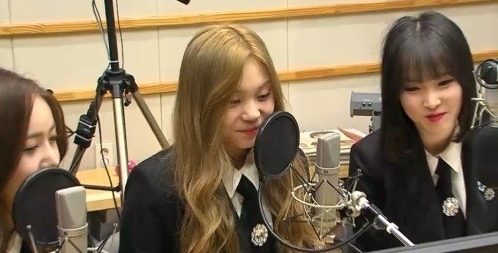 ‘가요광장’ 여자친구 “올해 멤버 전원 스마트폰 갖게됐다” 고백