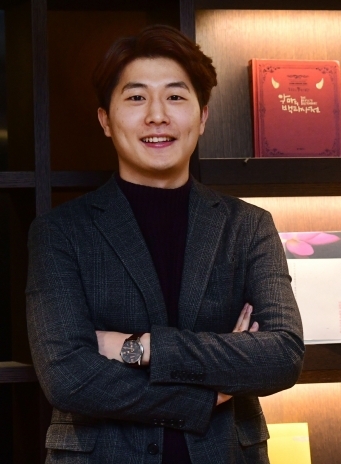 [벤처돌직구] 김동현 휴마트컴퍼니 대표 “마음의 병 고쳐준 심리상담, 온라인 채팅으로 문턱 낮췄죠”