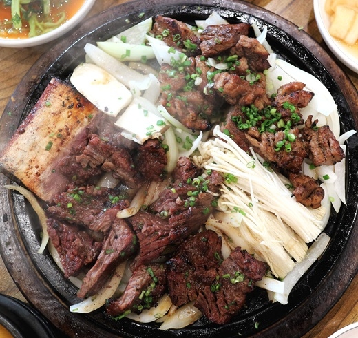 2TV 저녁 생생정보 택시맛객, 해물탕 맛집 동해해물탕·돼지석갈비 맛집 라온석갈비…위치는?