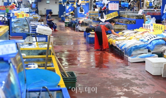 [포토] 비싼 수산물, 한산한 수산시장