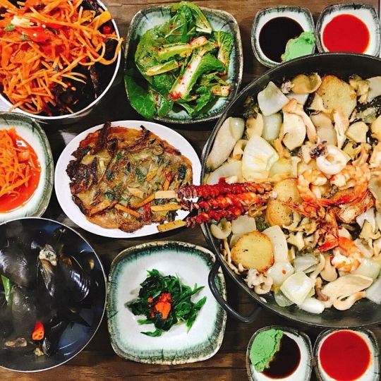 2TV 저녁 생생정보 고수의 한 수 열전, 꽃게 살 비빔밥 맛집 미락식당·해물 모둠구이 맛집 부산해물철판구이…위치는?