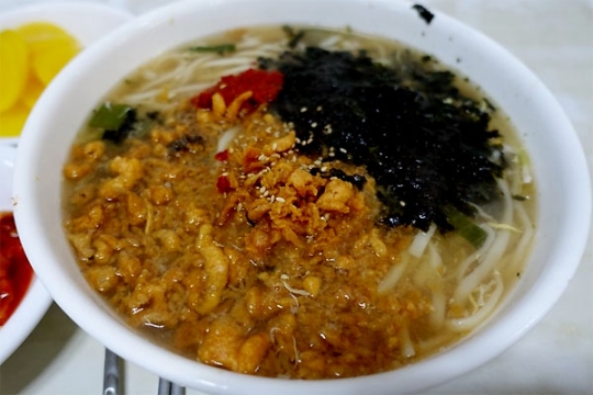 생방송 투데이 오늘방송맛집-나만 알고 싶은 맛집, 32년 튀김칼국수 맛집 맷돌칼국수…위치는?
