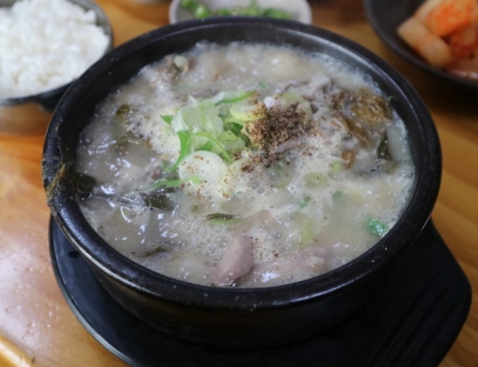 2TV 저녁 생생정보 장사의 신, 연 매출 10억 시래기순댓국 맛집 개군할머니토종순대국…위치는?
