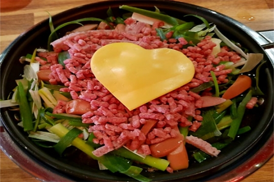 생방송 투데이 오늘방송맛집- 맛의 승부사, 부대찌개 맛집 빨강부대찌개 및 꼬막비빔밥…위치는?