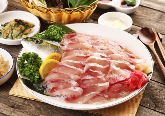 2TV 저녁 생생정보 택시맛객, 칼집삼겹살 맛집 라도맨션골드·방어회 맛집 마실…위치는?