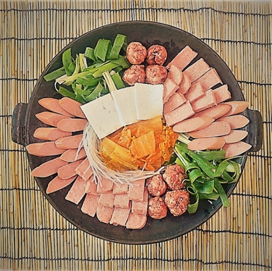 2TV 저녁 생생정보 전설의 맛, 47년 전통 묵은지 부대찌개 형네식당·49년 전통 손칼국수 합천할매손칼국수…위치는?