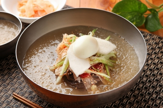 2TV 저녁 생생정보 초저가의 비밀, 4000원 냉면 맛집 명가냉면·5000원 육회비빔밥 맛집 꽃중년푸줏간…위치는?