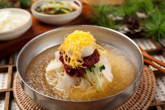 생활의 달인 부산 밀면 1세대 달인, 한결 같은 맛 내는 양념장의 비법은?