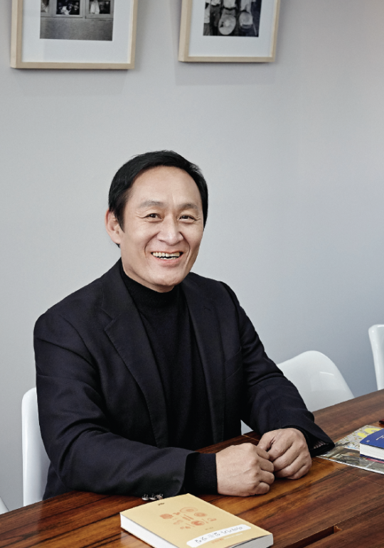 필리핀서 사망한 주영욱 누구?…전 멘사코리아 회장·여행사 대표·유명 여행 칼럼니스트로 활동