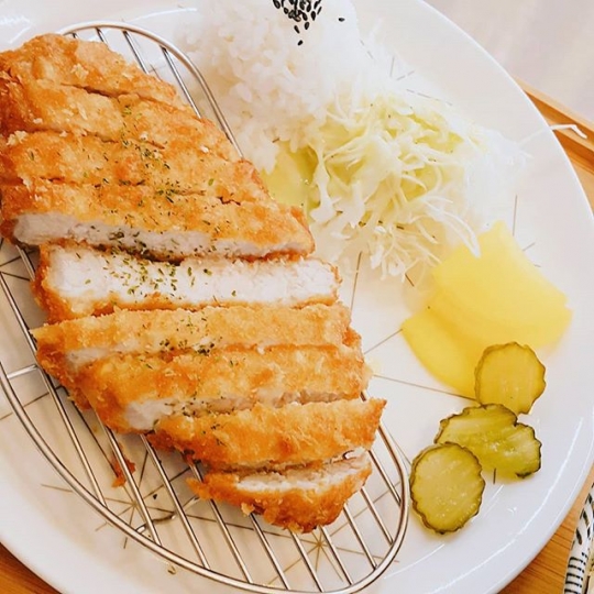 2TV 저녁 생생정보 초저가의 비밀, 3900원 수제 도토리묵무침 맛집 목포식당·3900원 수제 돈가스 맛집 친구정…가격도 맛도 최고!