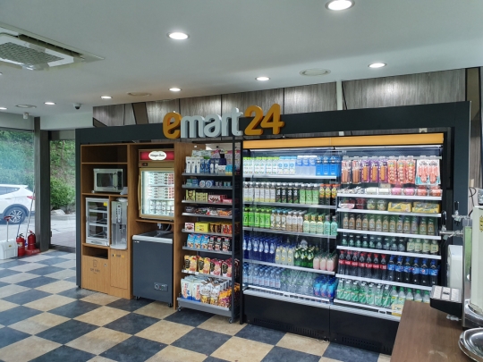 골프장 그늘집, 편의점으로 바뀐다…수제맥주ㆍHMR 즐기고 정보 서비스까지