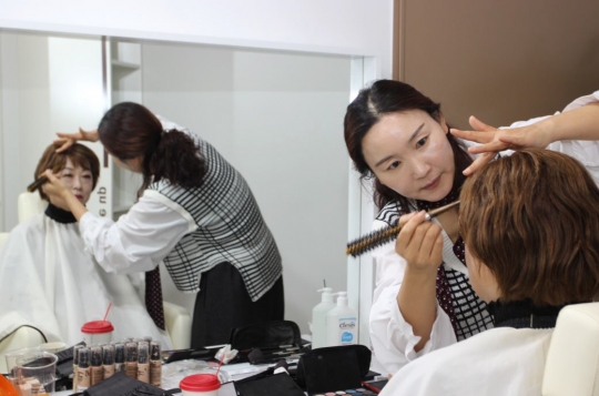 [우수 헬스케어 브랜드] 경희의료원 후마니타스암병원 “암과의 싸움, 더 이상 홀로 외롭지 않게”