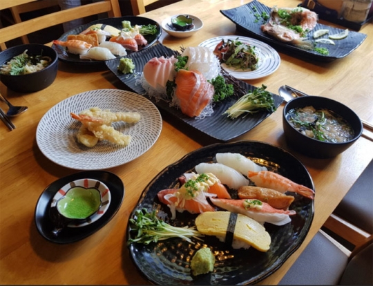 생방송 투데이 오늘방송맛집- 자족식당, 서울 한복판에서 맛보는 자연산 자족 회 맛집 어○…비결은?