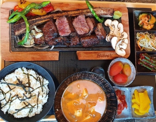 생방송 투데이 오늘방송맛집- 리얼 맛집, 3번의 불맛과 50시간의 정성 우대통갈비 맛집 거○○○○…대박 비결은?