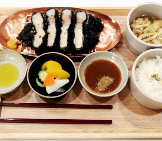 생방송 투데이 오늘방송맛집 - 더 맛있SHOW, 색(色) 다른 돈가스가 떴다! 블랙 돈가스 맛집 시○○…대박 비결은?