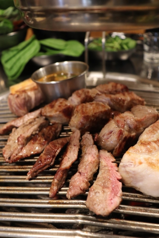 생방송 투데이 오늘방송맛집 - 자족식당, 제주도에서 날 빼면 안‘돼지’! 흑돼지 한판 맛집 제○○○○○○○○…대박 비결은?