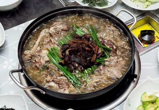 생방송 투데이 오늘방송맛집- 고수뎐, 절대 보양 신공! 가마솥 능이오리백숙 맛집 개○○의 비결은?
