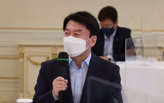 안철수, 문재인 대통령에 백신 확보 아쉬움 있다