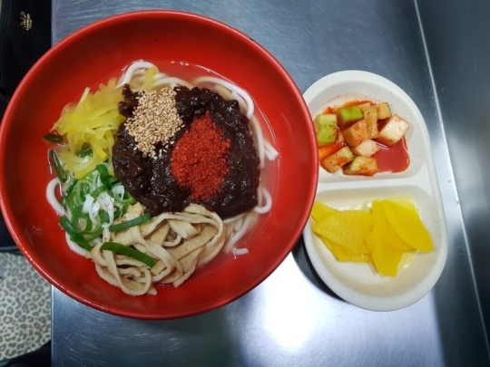 생방송 투데이 오늘방송맛집 - 인생 분식, 웃음이 꽃피는 행복 쉼터 우짜 맛집 항○○○…인기 비결은?