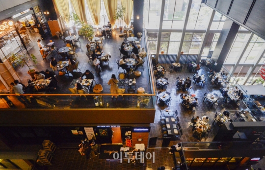 [포토] 백신 접종률 70% 돌파