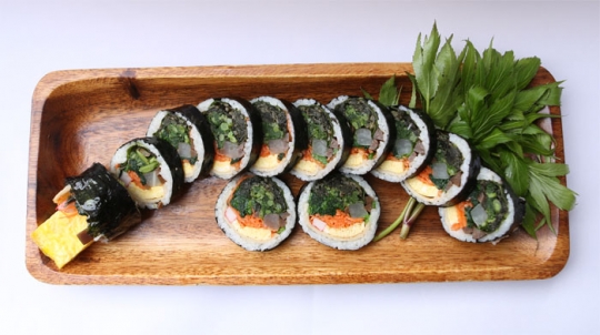 생방송 투데이 오늘방송맛집 - 자족식당, 입으로 맞는 봄 초록초록 산나물 김밥 맛집 김○○○…대박 비결은?