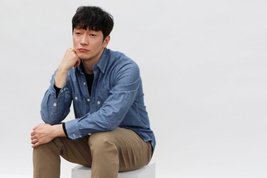 손석구, ‘범죄도시2’ 비하인드 공개…“감독님 표정 안 좋았다”