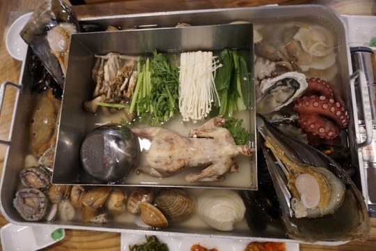 ‘생방송 투데이’ 오늘방송맛집- 리얼 맛집, 바다를 통째로! 대왕철판전골 맛집 ‘영○○’…대박 비결은?