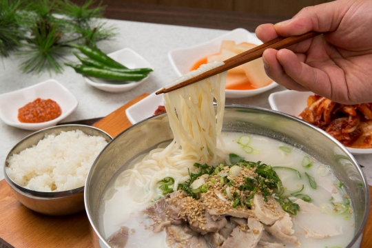 ‘생방송 투데이’ 오늘방송맛집- 고수뎐, 제주 고기국수 맛집 ‘무○○○○○○○○○’…대박 비결은?