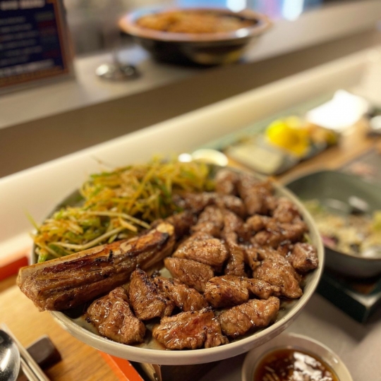 ‘생방송 투데이’ 오늘방송맛집- 리얼 맛집, 불맛 작렬! 갈비의 신세계, 우대갈비 맛집 ‘유○○○○○○’…대박 비결은?