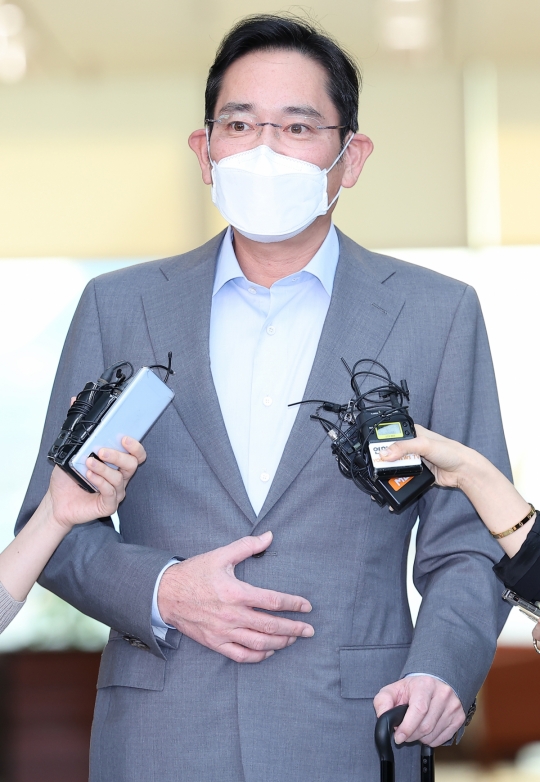 ‘방한’ 손정의 만나는 이재용, ARM 빅딜 윤곽 나오나