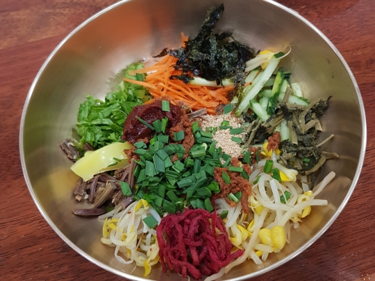 ‘생방송 투데이’ 오늘방송맛집- 고수뎐, 35년 전주 육회비빔밥 맛집 ‘하○○’…대박 비결은?