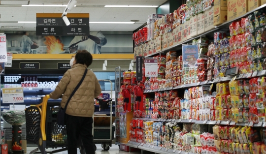 韓라면 발암 물질 나왔다며 폐기한 대만…전문가 연구 결과는 반전