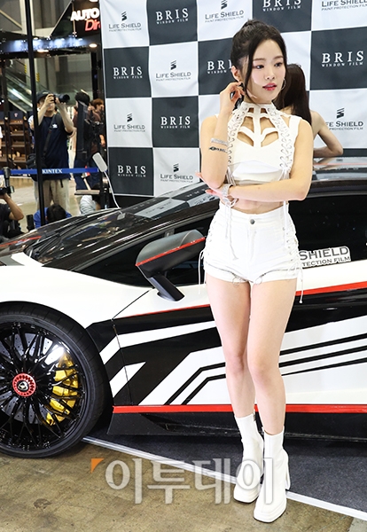 [포토] 2023오토살롱위크, 쏟아지는 관심