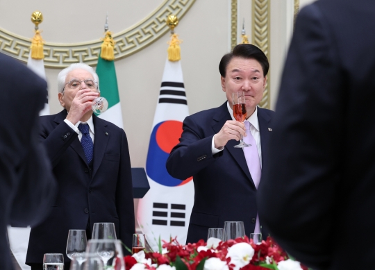 尹, 이탈리아 대통령과 국빈 만찬…진정한 친구되길 바라