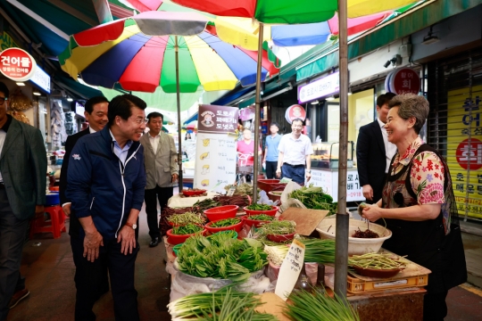 알뜰하게 김장하는 법...송파구 전통시장, 40% 이상 저렴