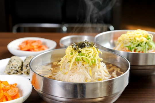 ‘생방송 투데이’ 오늘방송맛집- 막 퍼주는 집, 푸짐한 양! 닭국수 맛집 ‘오○○○○’