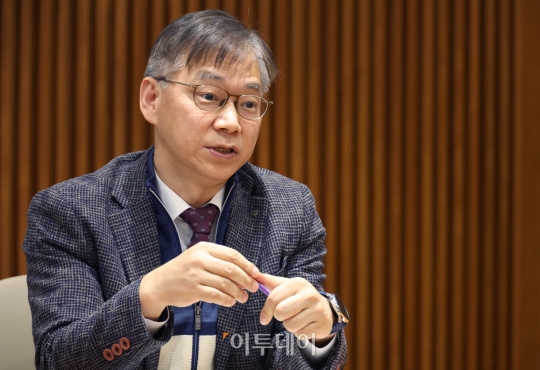 [이슈앤인물] 오세웅 유한양행 중앙연구소장 “렉라자는 미국 뚫을 신약”