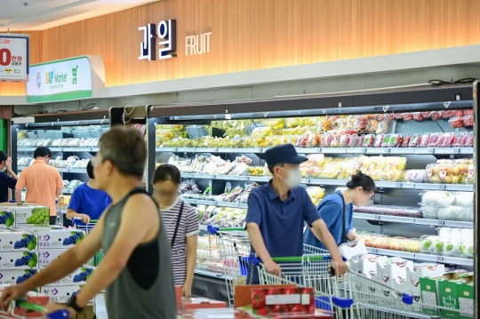 농협유통 하나로마트 부산점, 20년 만에 ‘리뉴얼’ 개장...8일까지 초특가