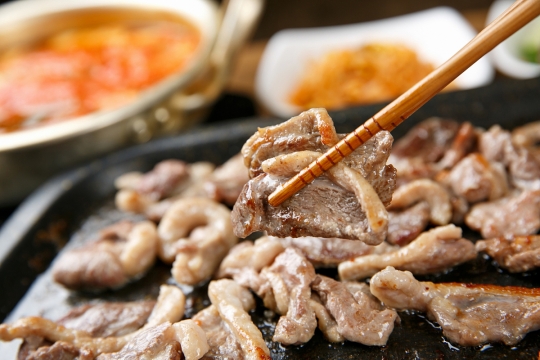 2TV 생생정보 오늘방송맛집- 대결 맛대맛, 한방 오리구이 vs 닭 코스 요리 맛집 산○○
