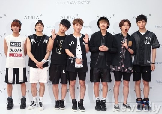 [포토]홍대를 접수 한 7인의 아이돌 BTOB