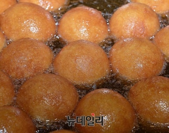 [영상] 방학동 도깨비시장, 호떡-도넛-만두 맛의비결은?