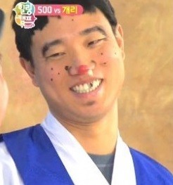 엉덩이 개리, 심형래도 울고 갈 완벽 영구 분장 눈길…알고보니 슬픈 사연이?