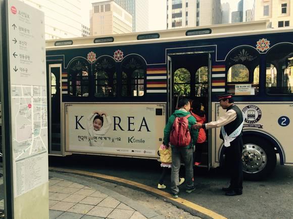 관광公, 서울·부산 시티투어버스에 K스마일 캠페인 래핑광고