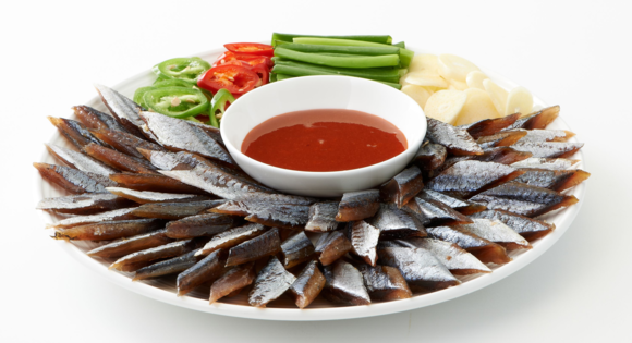 겨울 대표 별미 과메기가 왔다… 롯데마트, 3일부터 9900원에 판매