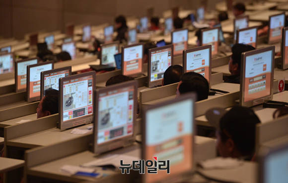 [르포] 중고차 경매장 AJ셀카옥션, 모바일 등 삼원화... 새로운 패러다임