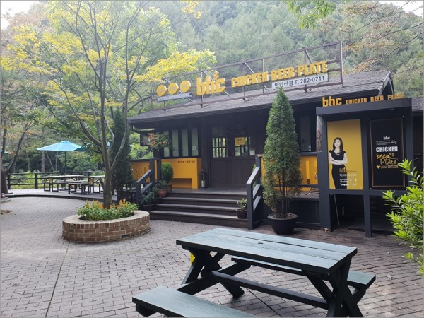 서해안 일몰보며 치킨 먹어요… bhc치킨, 가을여행 인기 매장 3곳 소개