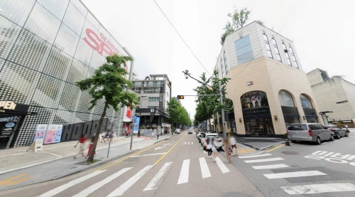 신사동 가로수길이 어쩌다가…10곳중 1곳은 텅, 매출은 강남상권의 절반