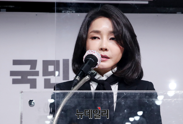 우린 4대째 기독교 집안… 김건희 고모 김혜섭 목사, 무속·신천지설 부인