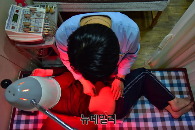 확진자 대면진료 시작 동네 의원?한의원 견고한 감염관리 가능할까?